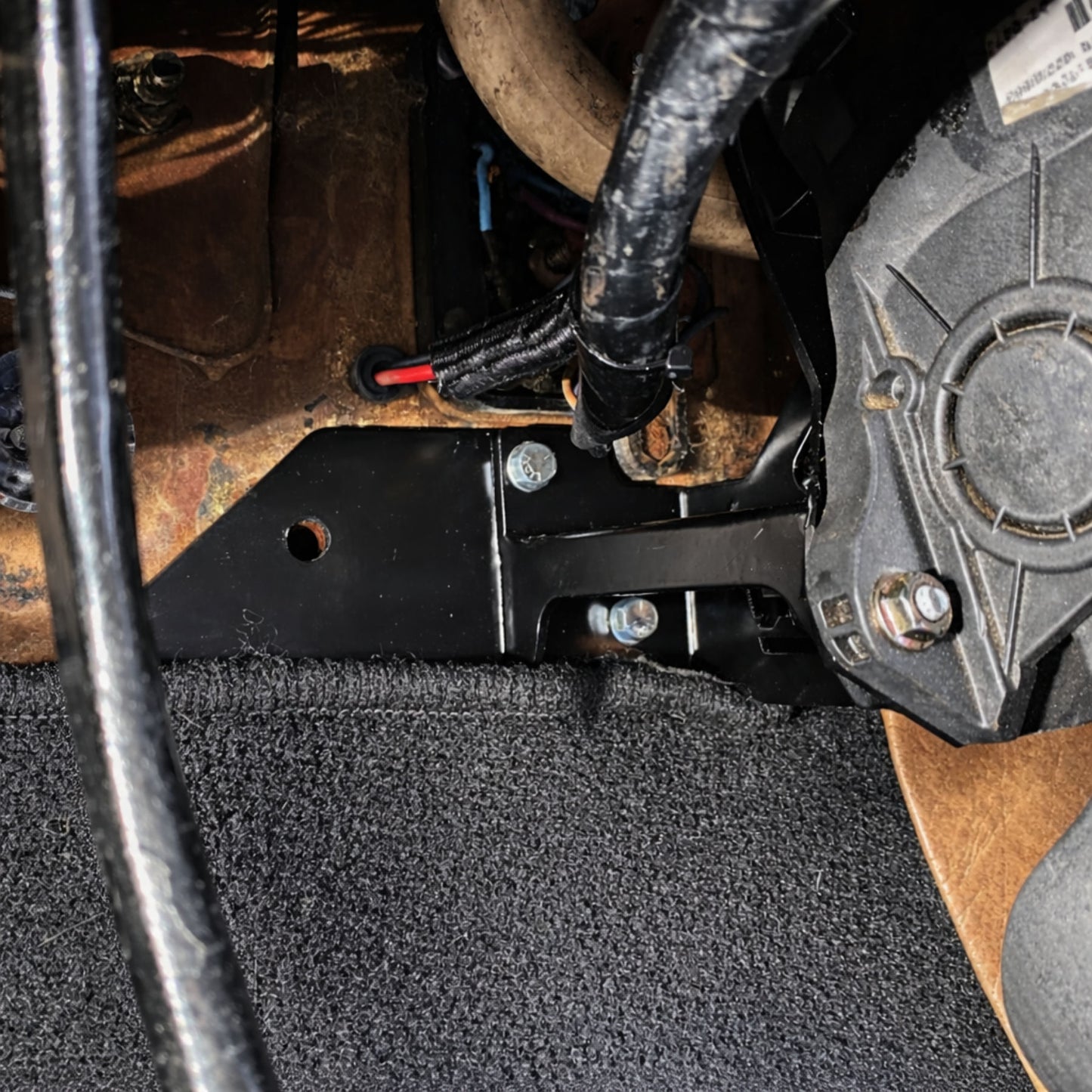 HQ-WB Holden LS swap drive by wire accelerator pedal bracket with VF Commodore electronic throttle pedal