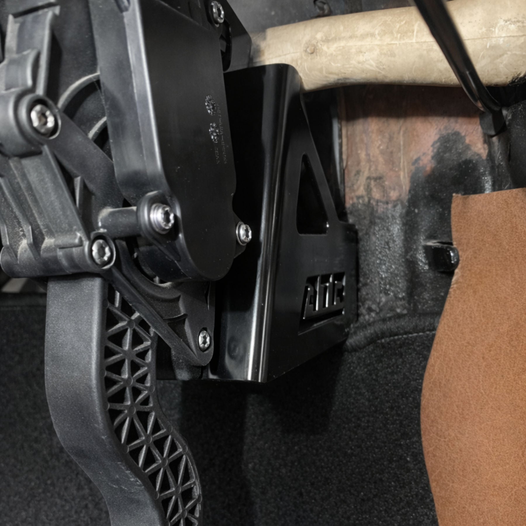 HQ-WB Holden LS swap drive by wire accelerator pedal bracket with VF Commodore electronic throttle pedal