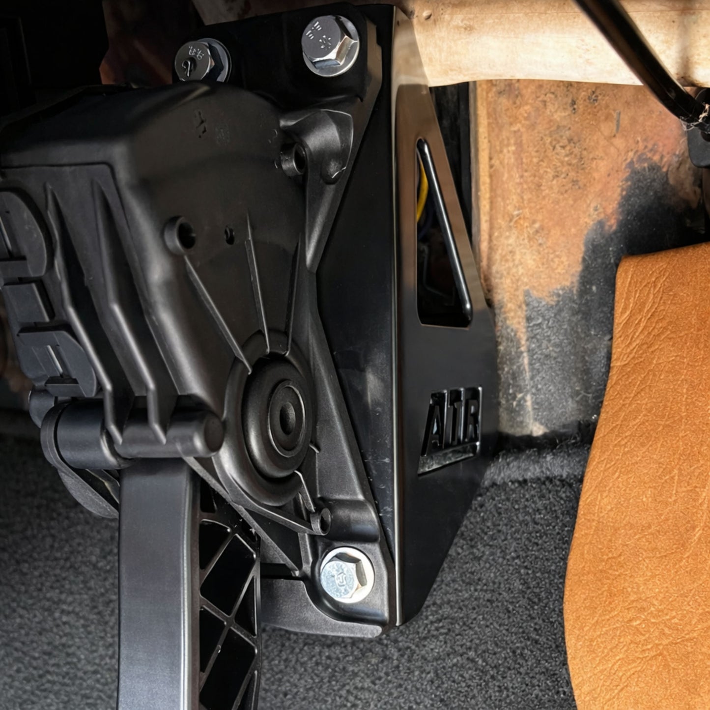 ATR HQ-WB drive by wire accelerator pedal bracket for VE Commodore electronic throttle pedal